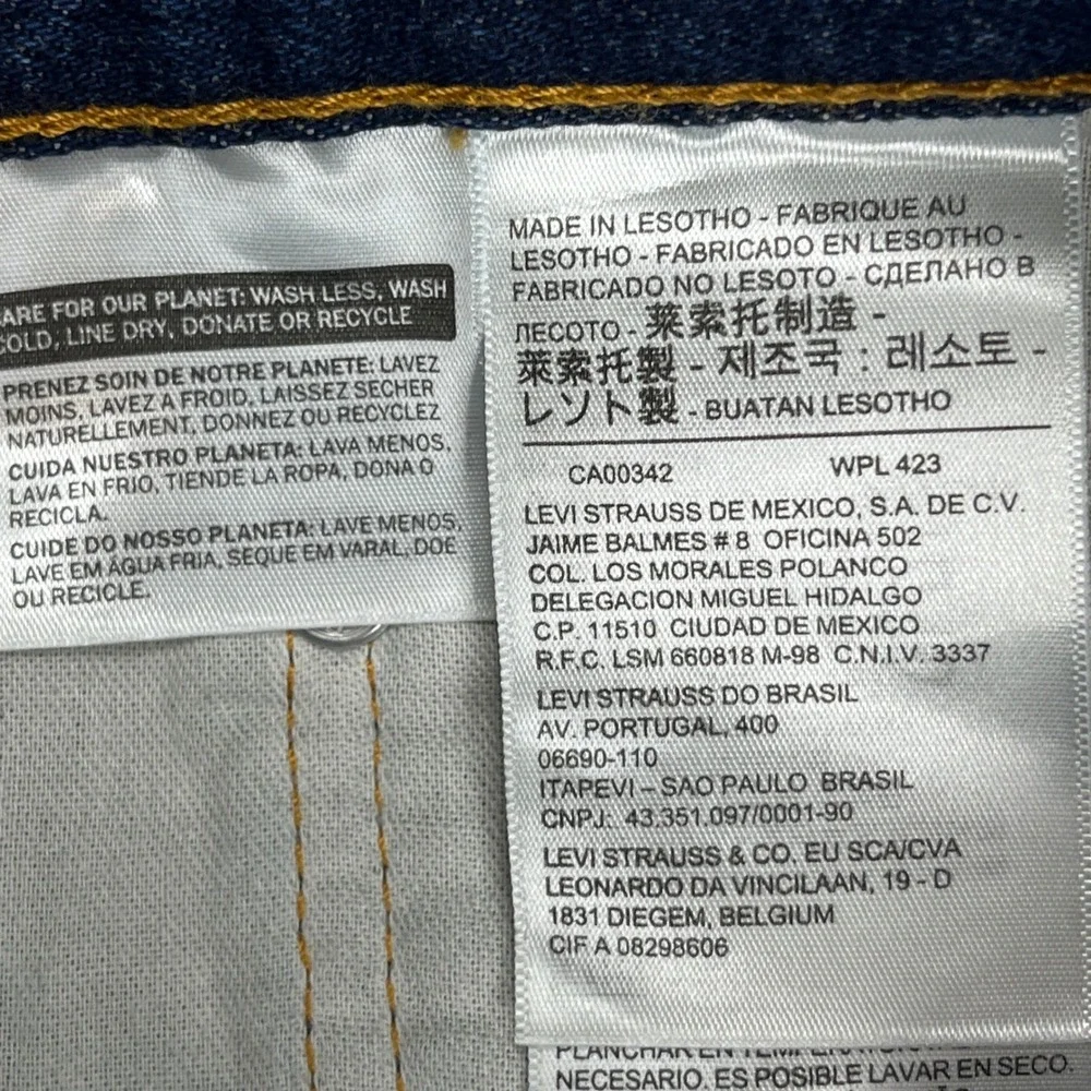 Levi's 505 Straight Leg Jeans 34x34 Blue Golden Contrast Stitching Classic Fit